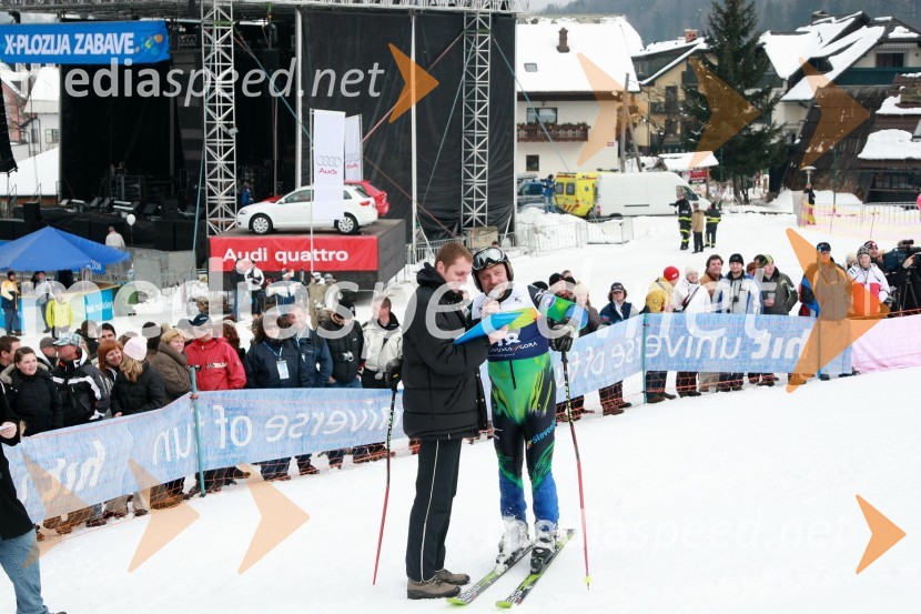 Rok Tamše, športni novinar in Milan Pečovnik - Pidži, pevecX-plosion of fun: Veleslalom slovenskih glasbenih zvezdnikov