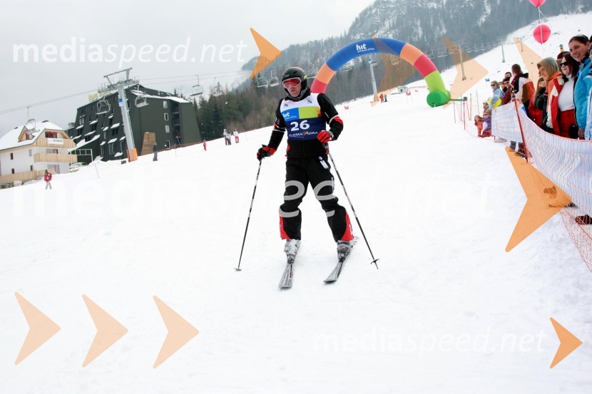 Uroš Gröegl, skupina FolkrolaX-plosion of fun: Veleslalom slovenskih glasbenih zvezdnikov