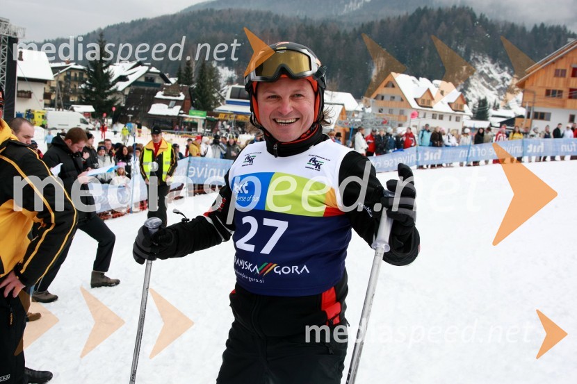 Matjaž Jelen, pevec skupine Šank RockX-plosion of fun: Veleslalom slovenskih glasbenih zvezdnikov