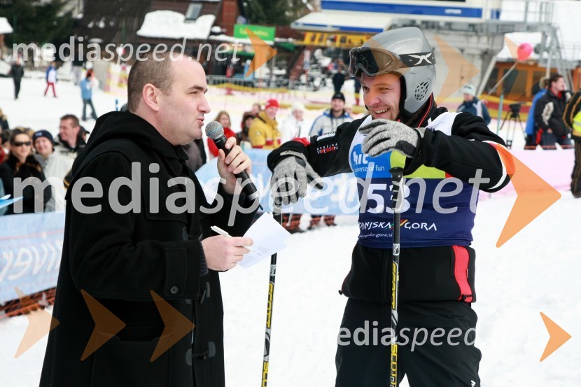 Jure Mastnak, imitator v oddaji Hri-bar in Tomi Meglič, skupina SiddhartaX-plosion of fun: Veleslalom slovenskih glasbenih zvezdnikov