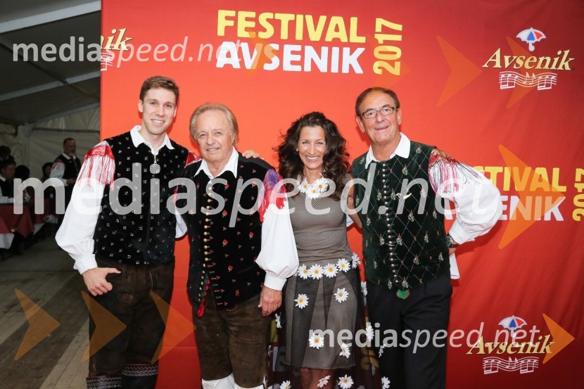  Sašo Avsenik, glasbenik, Ansambel Saša Avsenika;  Alfi Nipič, pevec;  Betka Šuhel Mikolič, mentorica nastopanja v javnosti, radijska in televizijska voditeljica, podjetje BPR;  Klemen KoširFestival Avsenik 2017, sobota