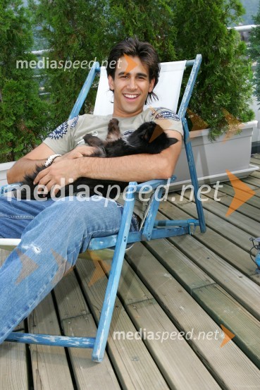 Domen Kumer in njegova Norveška gozdna mačka z imenom ŠanekDomen Kumer