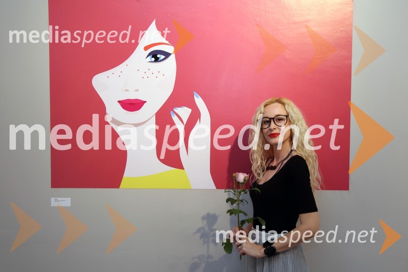  Mojca Krajnc, ilustratorkaOtvoritev razstave digitalne ilustracije Mojce Krajnc