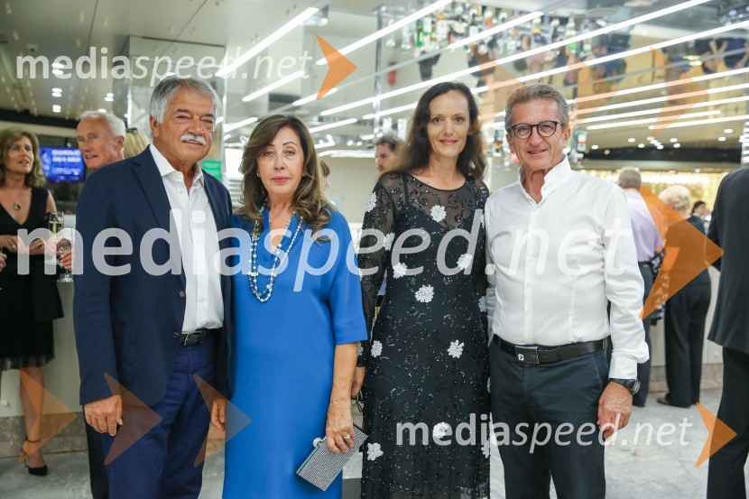  Danilo Durakovič, častni konzul Ruske federacije;  Nada Janković, soproga častnega konzula Ruske federacije; dr. Mateja Gaber, germanistka; Dr. Brane Gaber, zdravnikSiegfried, glasbena drama
