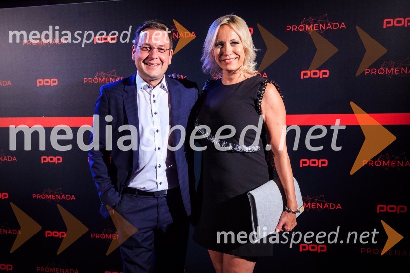  Jani Muhič, televizijski voditelj;  Petra Krčmar, novinarka, voditeljicaPOP Promenada 2017
