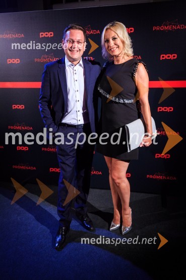  Jani Muhič, televizijski voditelj;  Petra Krčmar, novinarka, voditeljicaPOP Promenada 2017