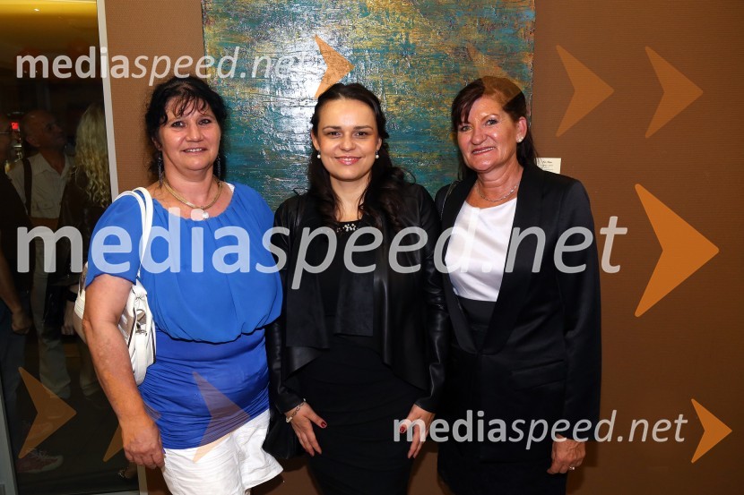  Silvija Potočnik;  Maja Fabijan, slikarka;  Jožica Zorko, slikarkaOtvoritev likovne razstave z naslovom Mir