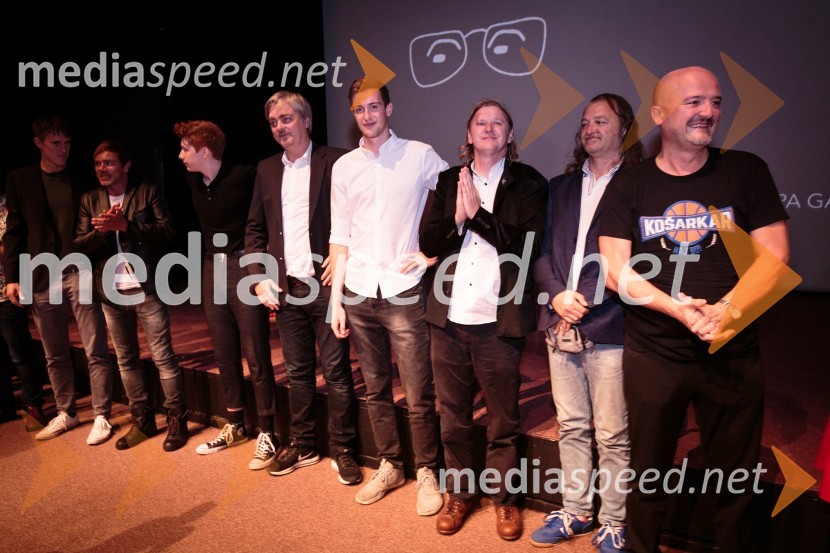  ... ;  Lado Bizovičar, igralec;  Matija Brodnik, igralec;  Marko Miladinović, direktor podjetja Armada, televizijski voditelj, igralec;  Klemen Kostrevc, igralec;  Boris  Petkovič, režiser in scenarist;  ... ;  Primož Suhodolčan, otroški in mladinski pisateljKošarkar naj bo, predpremiera filma
