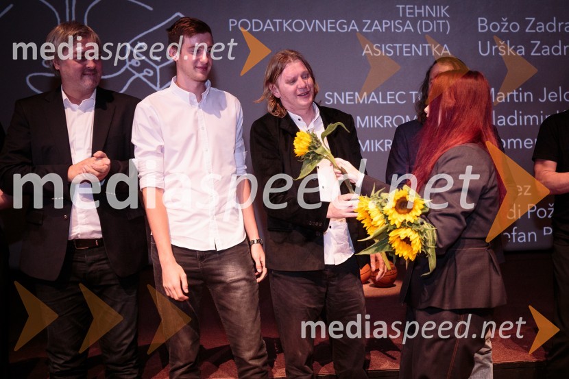  Marko Miladinović, direktor podjetja Armada, televizijski voditelj, igralec;  Klemen Kostrevc, igralec;  Boris  Petkovič, režiser in scenaristKošarkar naj bo, predpremiera filma