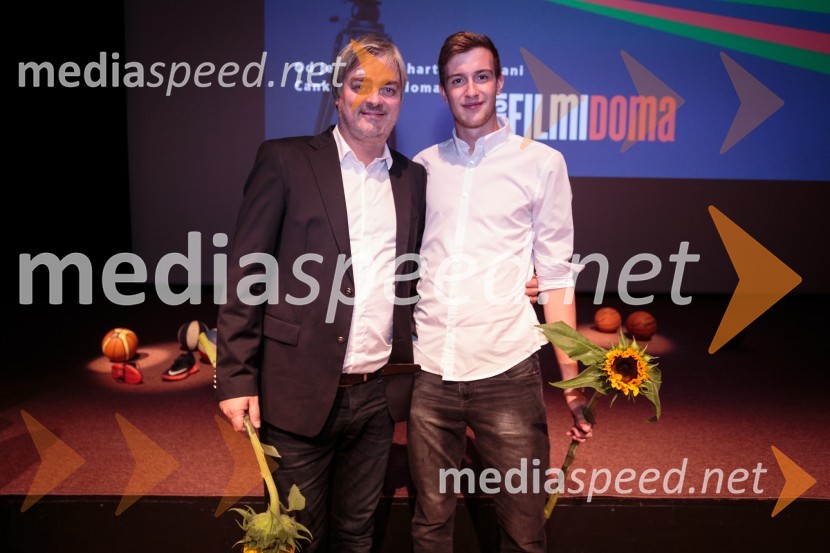  Marko Miladinović, direktor podjetja Armada, televizijski voditelj, igralec;  Klemen Kostrevc, igralecKošarkar naj bo, predpremiera filma