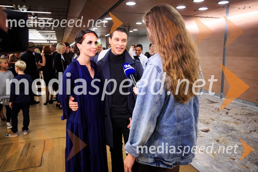  Maja Geršak, plesalka;  Peter Majzelj, plesalec;  Anja  Komučar, Pop TVDance Amore, plesni spektakel