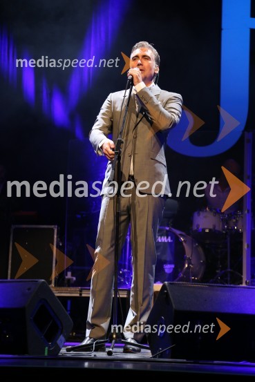  Jan Plestenjak, pevecJan Plestenjak, koncert