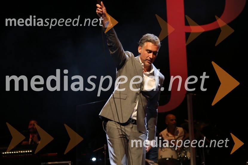  Jan Plestenjak, pevecJan Plestenjak, koncert