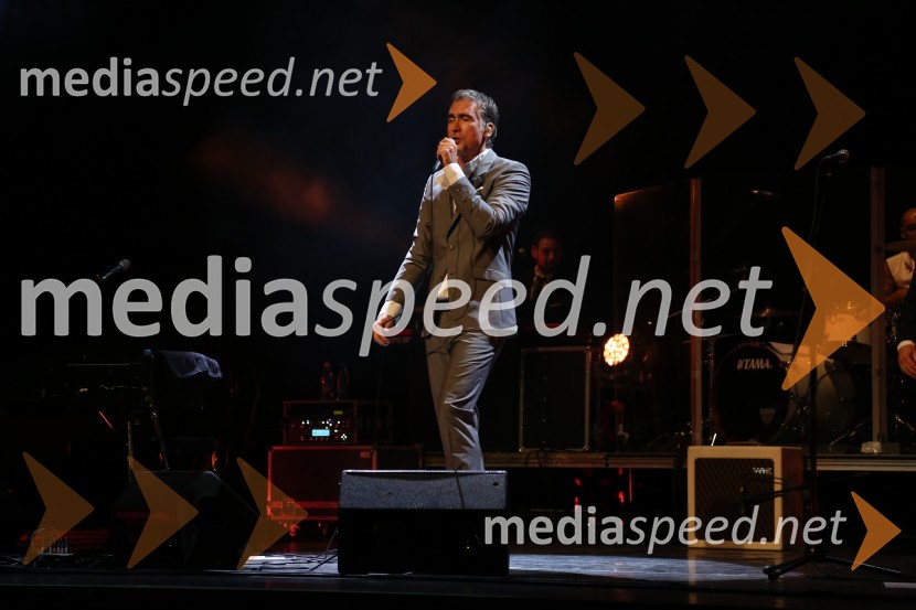  Jan Plestenjak, pevecJan Plestenjak, koncert