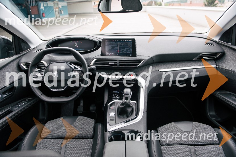 Peugeot 5008 in Peugeot 308, slovenska predstavitevPeugeot 5008 in Peugeot 308, slovenska predstavitev