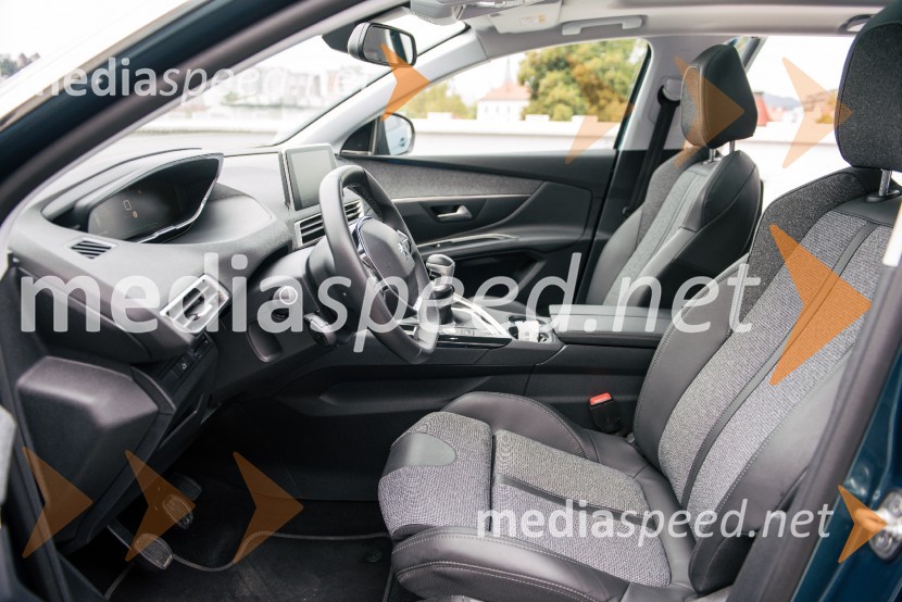 Peugeot 5008 in Peugeot 308, slovenska predstavitevPeugeot 5008 in Peugeot 308, slovenska predstavitev