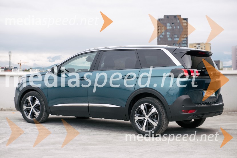 Peugeot 5008 in Peugeot 308, slovenska predstavitevPeugeot 5008 in Peugeot 308, slovenska predstavitev