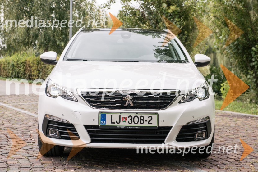 Peugeot 5008 in Peugeot 308, slovenska predstavitevPeugeot 5008 in Peugeot 308, slovenska predstavitev