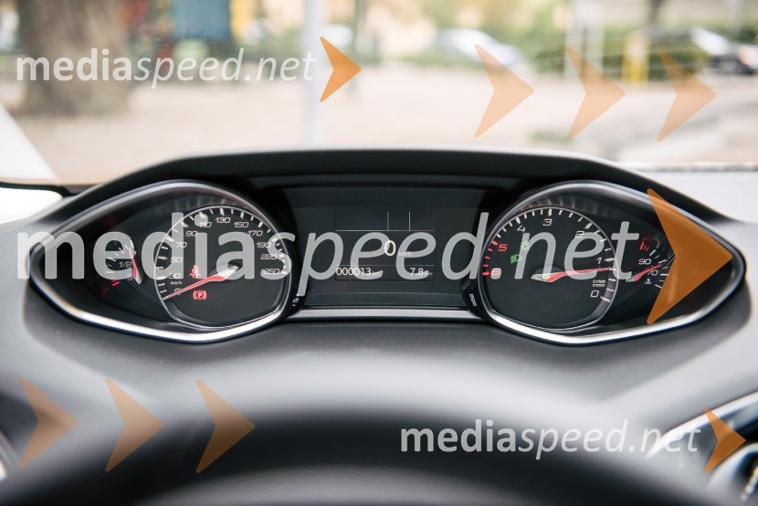 Peugeot 5008 in Peugeot 308, slovenska predstavitevPeugeot 5008 in Peugeot 308, slovenska predstavitev