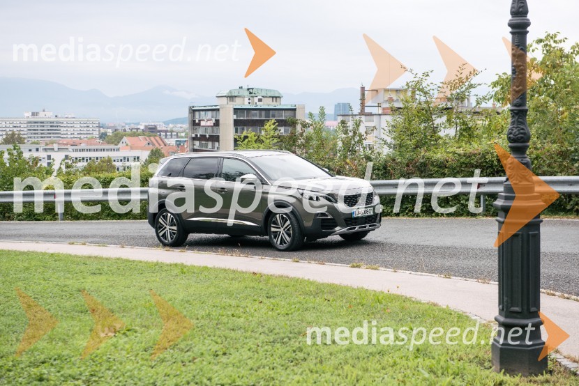 Peugeot 5008 in Peugeot 308, slovenska predstavitevPeugeot 5008 in Peugeot 308, slovenska predstavitev