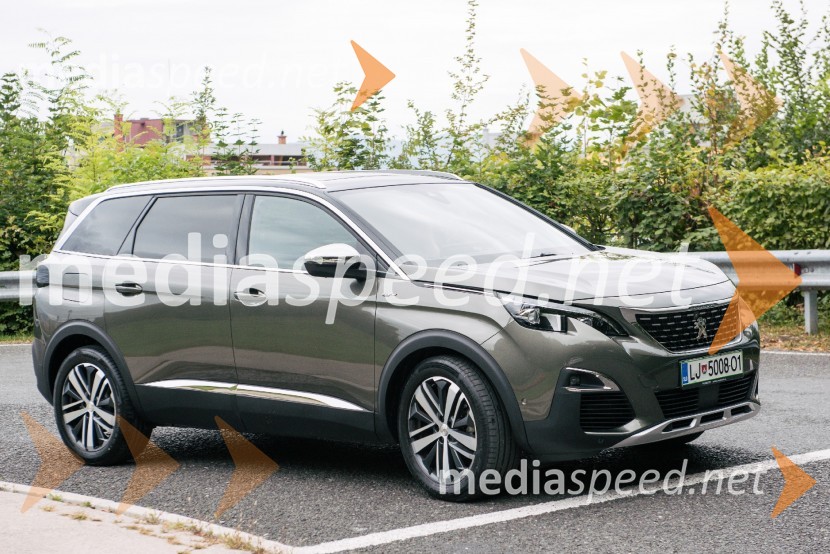 Peugeot 5008 in Peugeot 308, slovenska predstavitevPeugeot 5008 in Peugeot 308, slovenska predstavitev