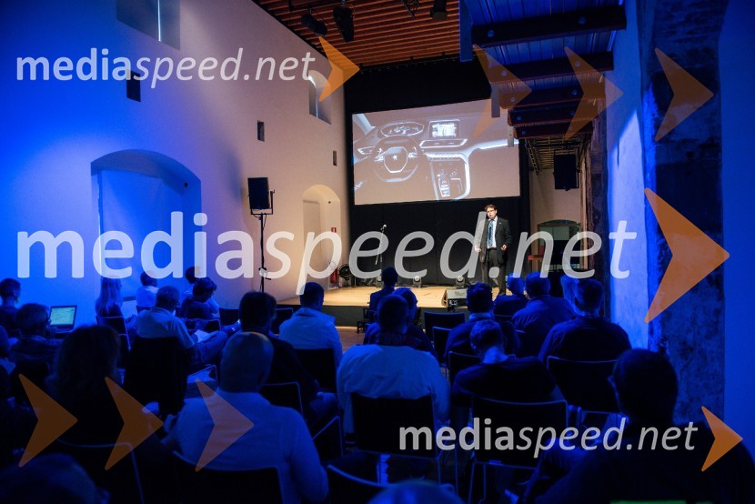  Martin Fajt, produktni vodja Peugeot SlovenijePeugeot 5008 in Peugeot 308, slovenska predstavitev