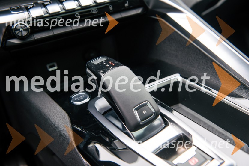 Peugeot 5008 in Peugeot 308, slovenska predstavitevPeugeot 5008 in Peugeot 308, slovenska predstavitev