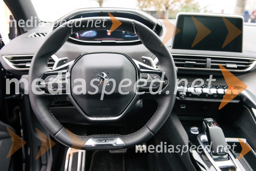 Peugeot 5008 in Peugeot 308, slovenska predstavitevPeugeot 5008 in Peugeot 308, slovenska predstavitev