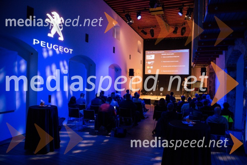 Peugeot 5008 in Peugeot 308, slovenska predstavitevPeugeot 5008 in Peugeot 308, slovenska predstavitev