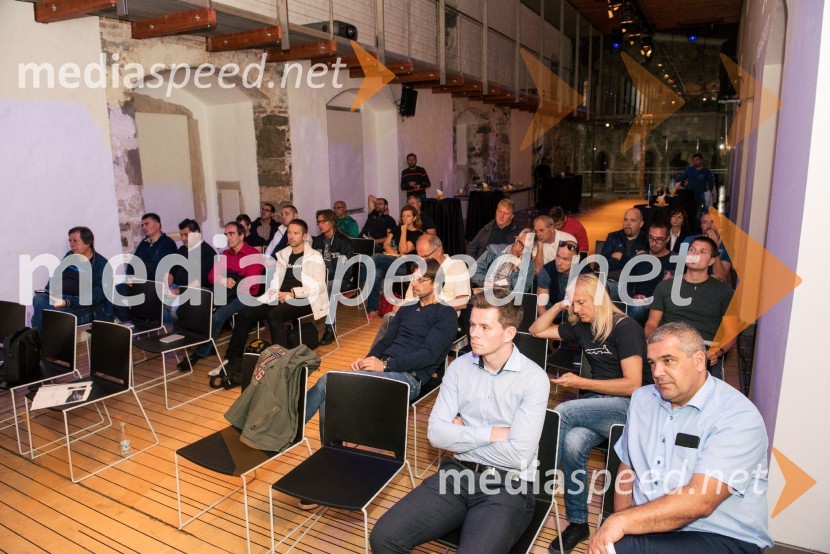 Peugeot 5008 in Peugeot 308, slovenska predstavitevPeugeot 5008 in Peugeot 308, slovenska predstavitev