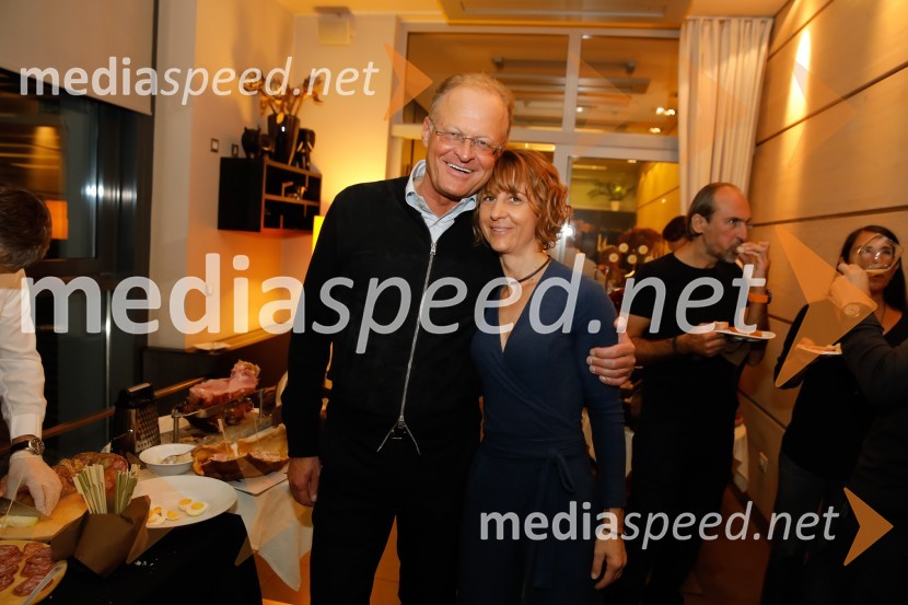  Janez  Škrabec, direktor Riko d.o.o., predsednik Slovensko-ruskega poslovnega sveta, častni konzul Belorusije;  ... Sunny Studio Party