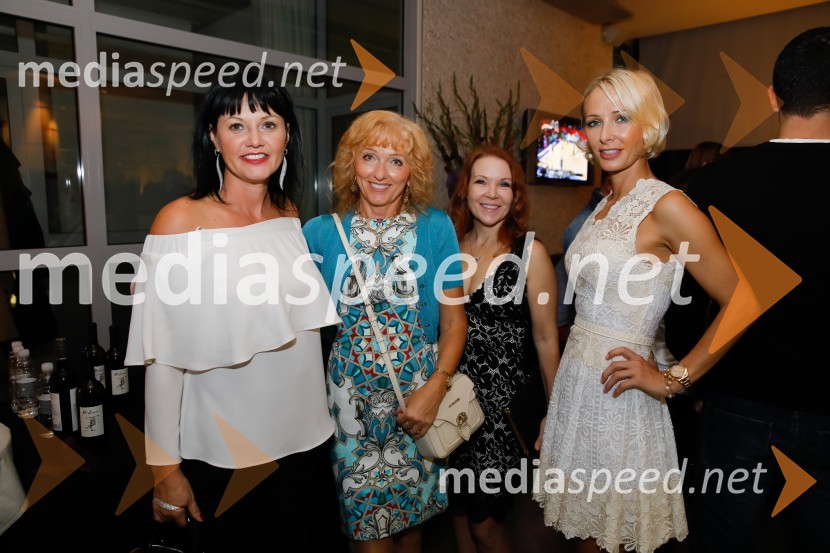 mag. Andreja  Jernejčič, direktorica podjetja Lin&Nil;  Lilijana Kastelic, oblikovalka;  Irena Jalšovec Kogoj - Regina, pevka;  ... Sunny Studio Party