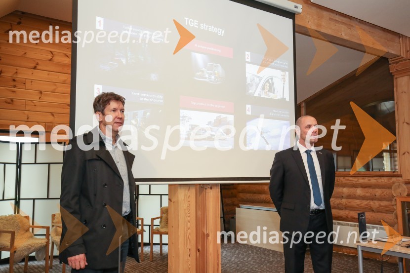  Bojan Marčič, vodja poprodaje, MAN Truck & Bus Slovenija, d. o. o.;  Claus Wallenstein, direktor, MAN Truck & Bus Slovenija, d. o. o.Novo gospodarsko vozilo MAN TGE, predstavitev