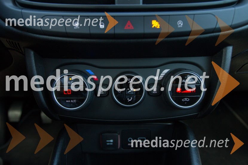 Fiat Tipo Station Wagon 1.6 Multijet 16v Lounge, samodejna klimatska napravaFiat Tipo Station Wagon 1.6 Multijet 16v Lounge, mediaspeed test