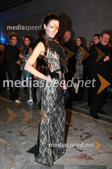 Sabina Remar, Miss Universe Slovenije 2004Viktorji 2007, obleke znanih Slovencev