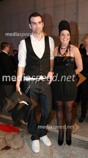 Ivan Šarić in Martina Vrbos, voditelja MTV AdriaViktorji 2007, rdeča preproga, zakulisje, after party