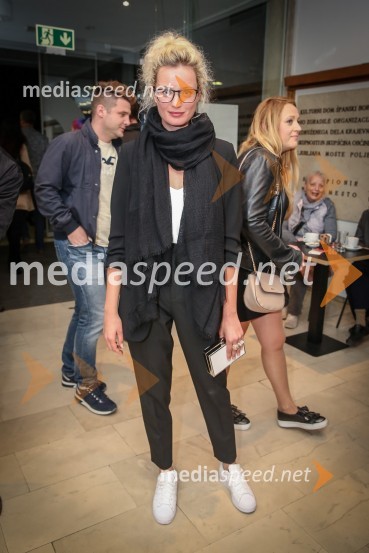  Ajda Smrekar, igralkaTvoj bodoči bivši mož, komedija Vida Valiča