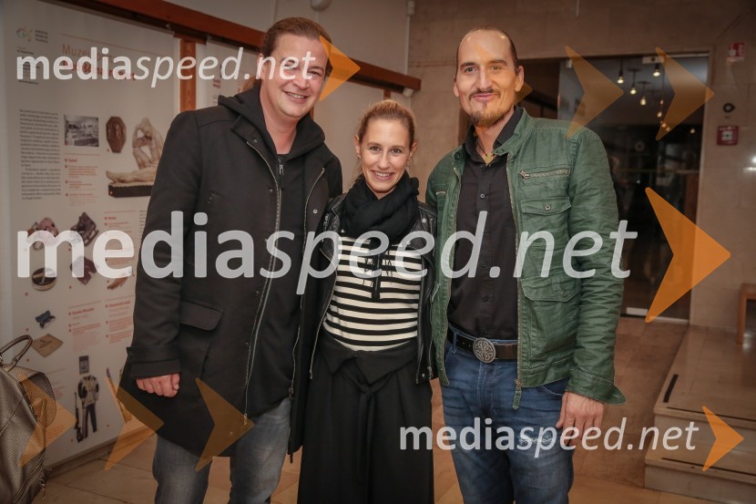  ... ;  ... ;  Vid  Valič, stand-up komik, voditeljTvoj bodoči bivši mož, komedija Vida Valiča