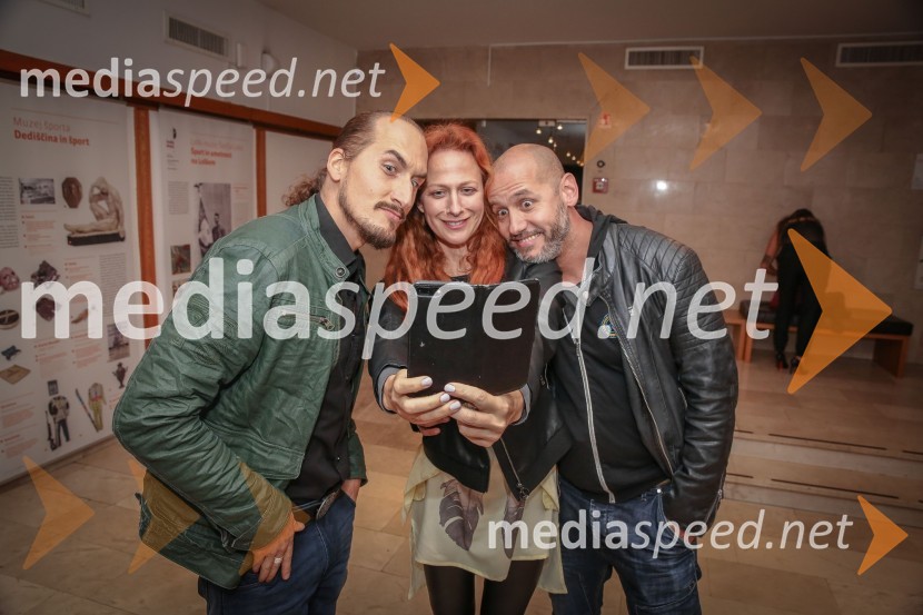  Vid  Valič, stand-up komik, voditelj;  Nika  Veger, stilistka;  Peter Poles, televizijski voditeljTvoj bodoči bivši mož, komedija Vida Valiča