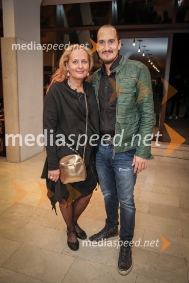  Amanda Mlakar, pisateljica;  Vid  Valič, stand-up komik, voditeljTvoj bodoči bivši mož, komedija Vida Valiča