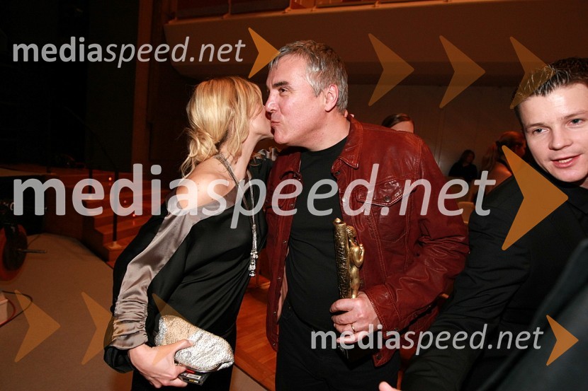 Katarina Čas, TV voditeljica in Zoran Predin, pevecViktorji 2007, rdeča preproga, zakulisje, after party