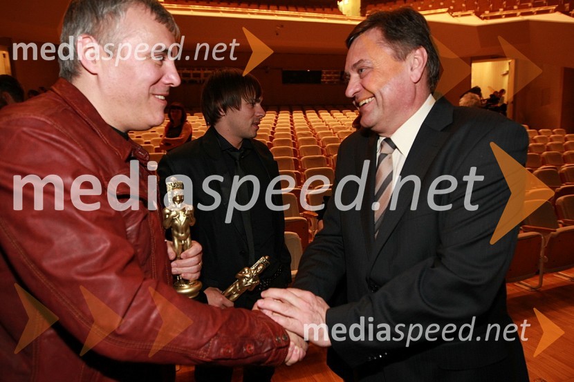 Zoran Predin, pevec in Zoran Jankovič, župan Ljubljane z ženo MijoViktorji 2007, rdeča preproga, zakulisje, after party