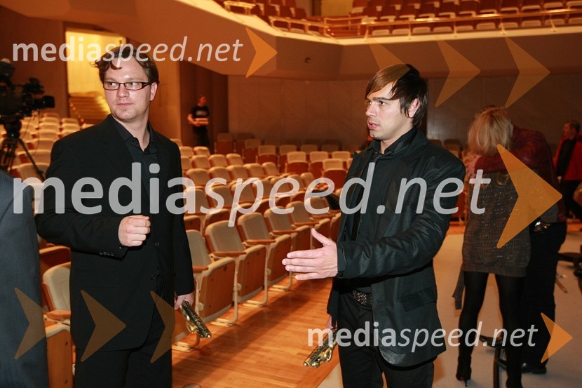 Jurij Zrnec in Lado Bizovičar, voditelja oddaje As ti tud not paduViktorji 2007, rdeča preproga, zakulisje, after party