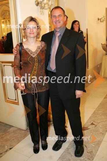 Marko Klemenčič, izvršilni direktor osebnih zavarovanj pri Zavarovalnici Maribor in njegova življenjska sopotnica Tamara Belšak40. Borštnikovo srečanje, podelitev Borštnikovega prstana