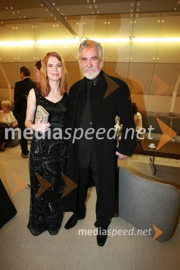 Eva Longyka in Dare Hering, član zasedbe New swing kvartetViktorji 2007, rdeča preproga, zakulisje, after party