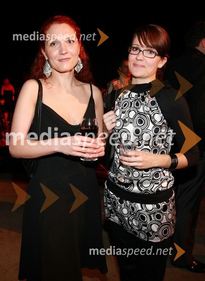 Saša Vidmar, vodja Službe marketinga in komuniciranja Deželna banka Slovenije d. d. in Tina Šuštaršič, Služba marketinga in komuniciranja Deželna banka Slovenije d. d.Viktorji 2007, rdeča preproga, zakulisje, after party