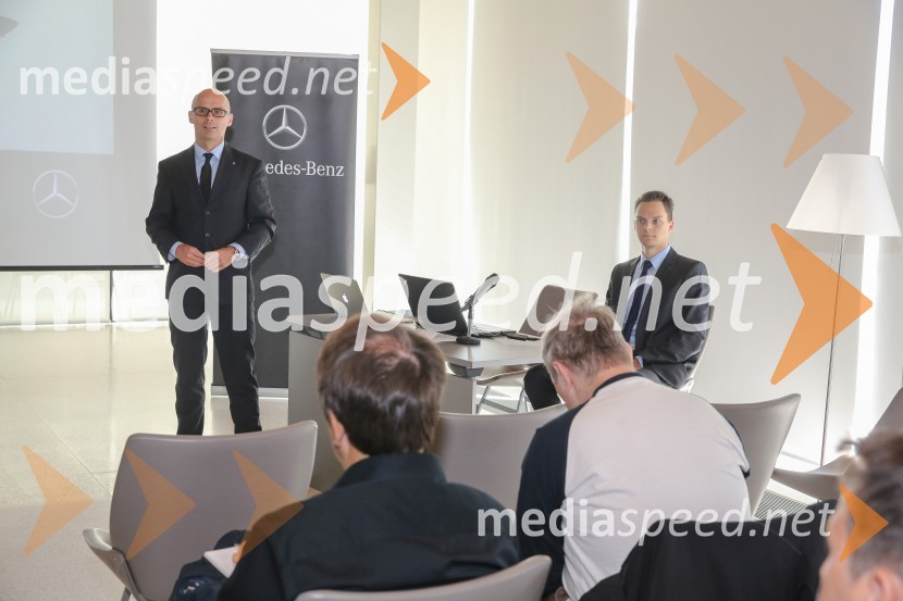  Andrej Bergant, direktor prodaje, Autocommerce d.o.o.;  Urban Šoster, veleprodaja Mercedes in Smart, Autocommerce, d. o. o. Mercedes-Benz novi razred S, slovenska predstavitev