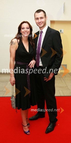 Veronika Žajdela, igralka in televizijska voditeljica in ...Viktorji 2007, rdeča preproga, zakulisje, after party