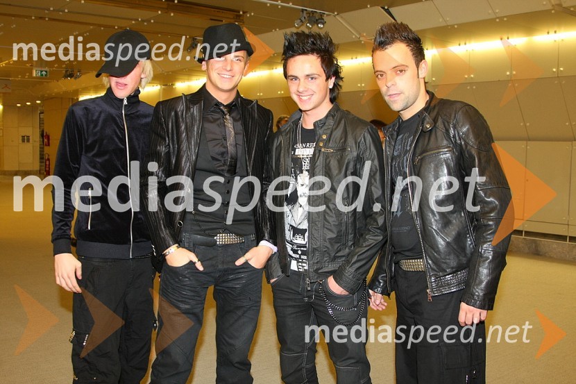 Skupina CasanovaViktorji 2007, rdeča preproga, zakulisje, after party