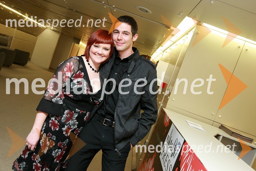 Anja Hren, vodja stikov z javnostjo Delo revije in Smiljan Škarica, Frizerski studio SmiljanViktorji 2007, rdeča preproga, zakulisje, after party